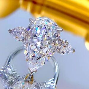 2 Carat D Flawless Moissanite Ring. Size 7